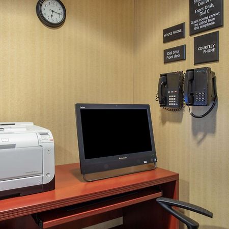 Hampton Inn Fishkill Zewnętrze zdjęcie