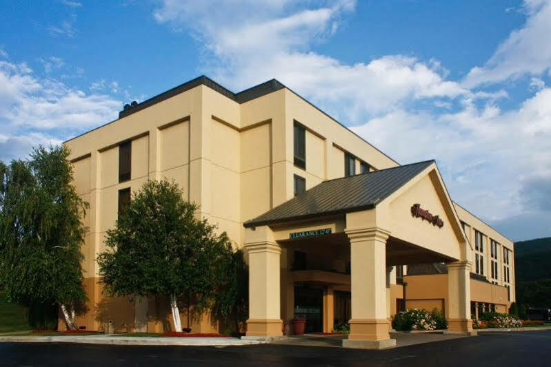Hampton Inn Fishkill Zewnętrze zdjęcie